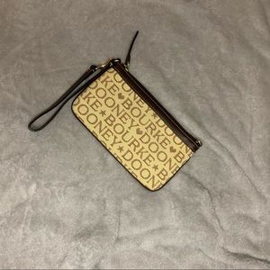 Dooney and bourke wristlet